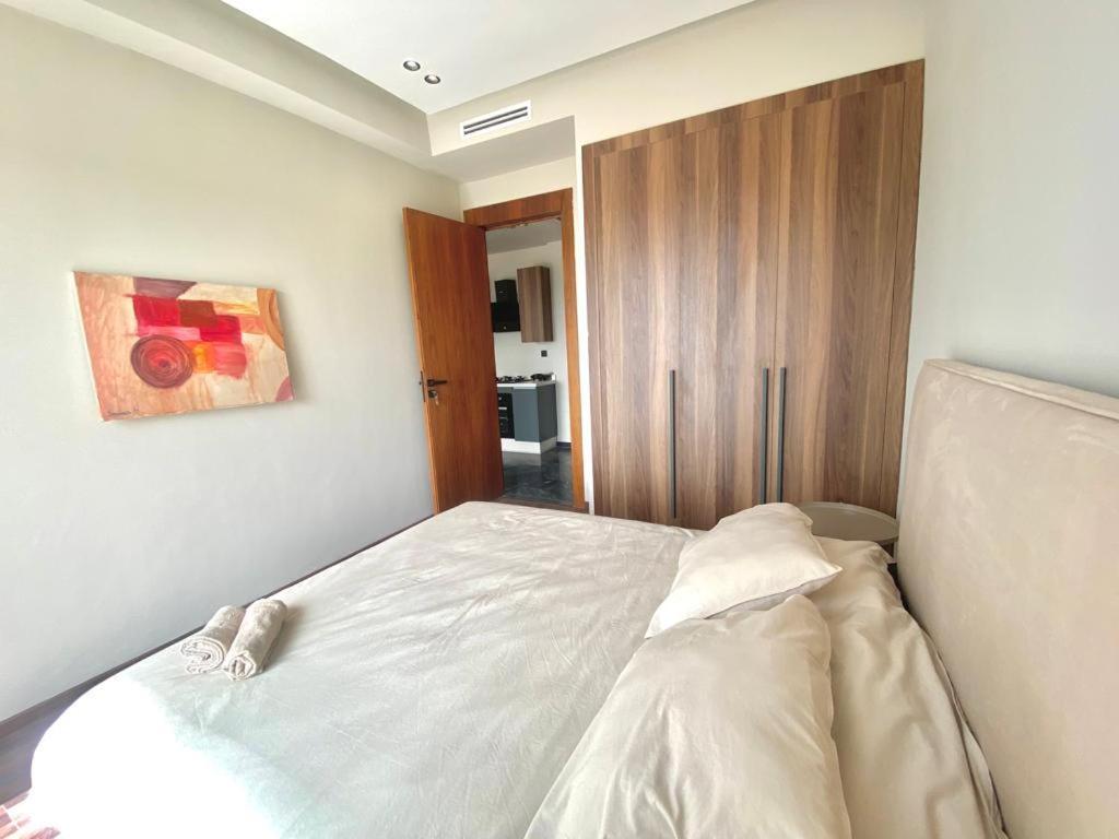 New Modern 1 Bedroom 1Min Fr Tramway Casablanca Bagian luar foto